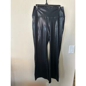 Gilly Hicks black Leggings size XL/ NWOT 1064